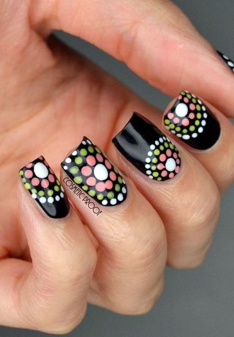 polka-dot-design-nails-14_12 Cuie de design Polka dot