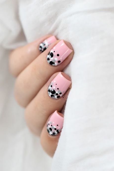 polka-dot-design-nails-14_17 Cuie de design Polka dot