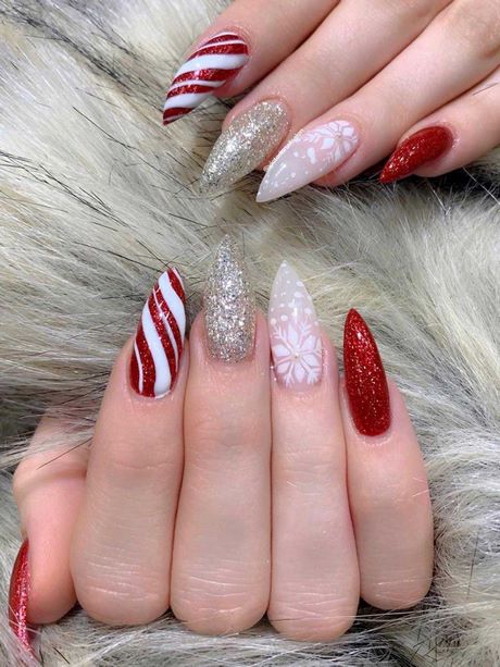 red-and-white-snowflake-nails-82_3 Unghii de zăpadă roșii și albe