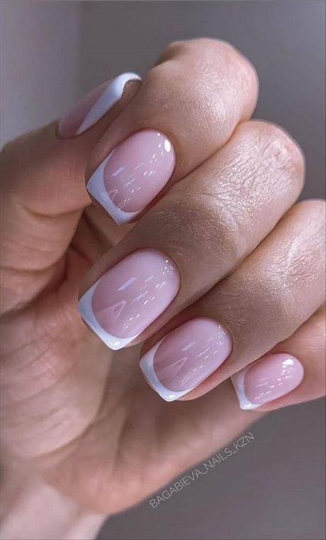 short-french-tip-nail-designs-66_12 Modele scurte de unghii cu vârf francez