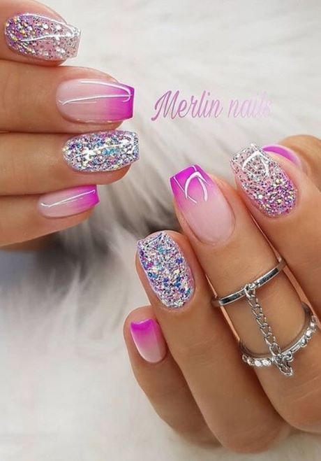 short-nail-designs-with-glitter-45_7 Modele scurte de unghii cu sclipici