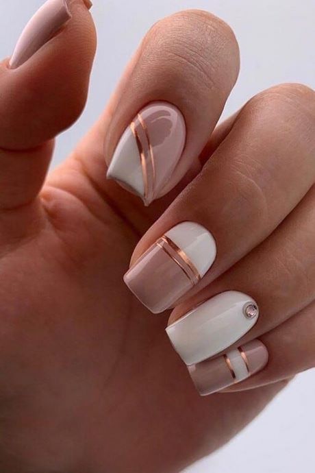 simple-chic-nail-designs-61_2 Modele simple de unghii chic