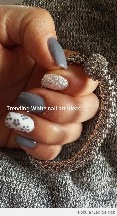 simple-nail-designs-white-53_9 Modele simple de unghii alb