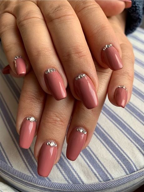 simple-nail-designs-with-diamonds-89_11 Modele simple de unghii cu diamante