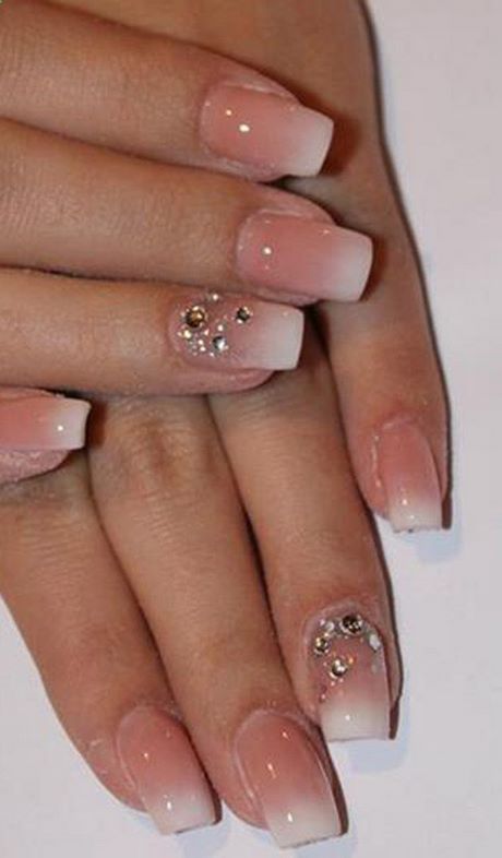 simple-nail-designs-with-diamonds-89_19 Modele simple de unghii cu diamante
