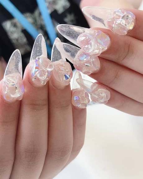 simple-nail-designs-with-diamonds-89_20 Modele simple de unghii cu diamante