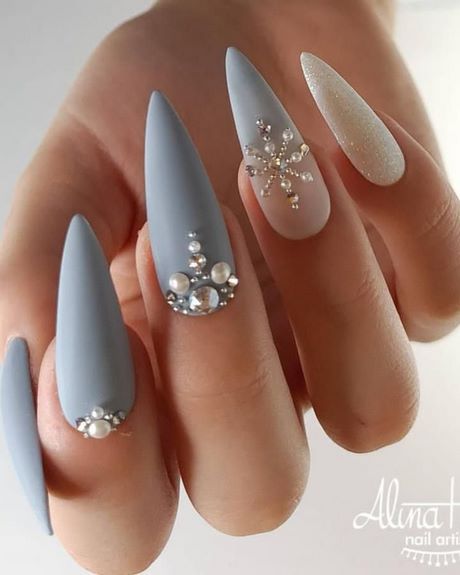 simple-nail-designs-with-diamonds-89_5 Modele simple de unghii cu diamante