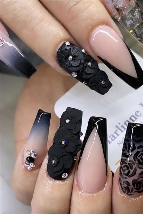 unique-black-nail-designs-31_13 Modele unice de unghii negre