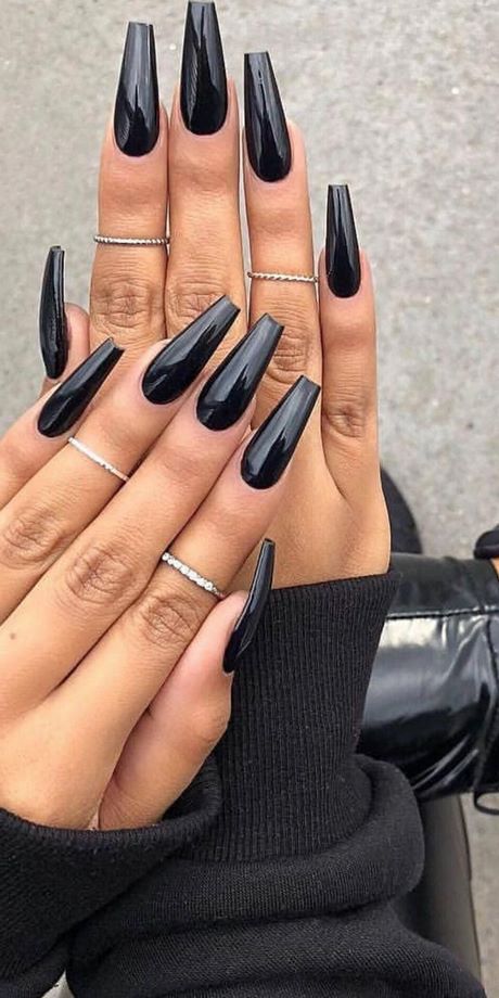 unique-black-nail-designs-31_14 Modele unice de unghii negre