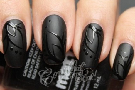 black-nail-polish-design-25_9 Design de lac de unghii negru