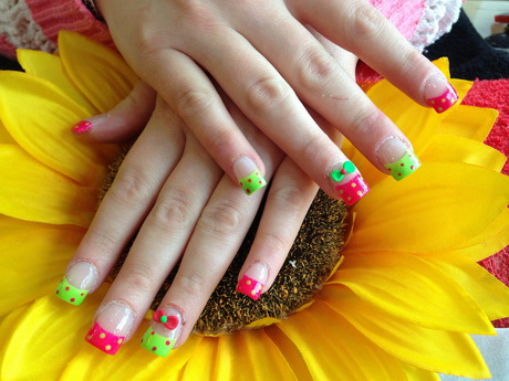 bright-colored-acrylic-nail-designs-45_13 Modele de unghii acrilice colorate