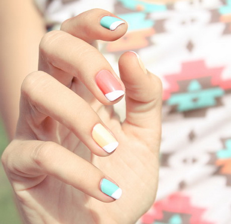 colorful-nail-art-ideas-for-summer-58_8 Idei colorate de unghii pentru vară