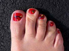 easy-christmas-toe-nail-designs-99_12 Modele ușoare de unghii de Crăciun