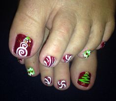 easy-christmas-toe-nail-designs-99_7 Modele ușoare de unghii de Crăciun
