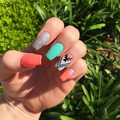 fake-nail-designs-for-summer-29_16 Modele de unghii false pentru vară