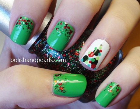 nail-design-christmas-tree-83_19 Design de unghii pom de Crăciun