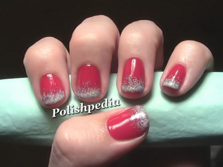 nail-designs-for-christmas-easy-ones-79_12 Modele de unghii pentru cele ușoare de Crăciun