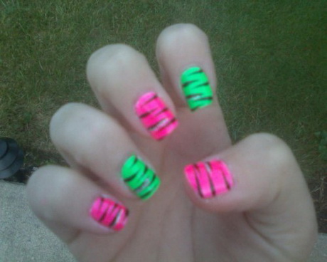 pink-and-green-nail-design-17_10 Design de unghii roz și verde