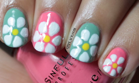 spring-flower-nail-designs-85_17 Modele de unghii de flori de primăvară