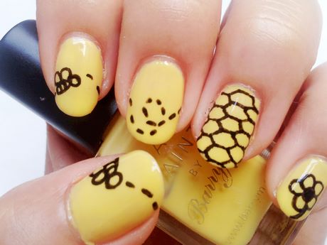 bee-nail-designs-62_15 Modele de unghii de albine