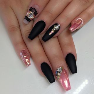 black-and-pink-acrylic-nails-70_7 Unghii acrilice negre și roz