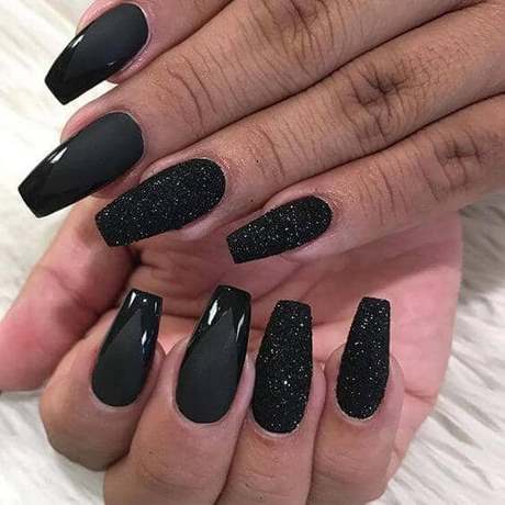 black-design-acrylic-nails-95_7 Design negru unghii acrilice