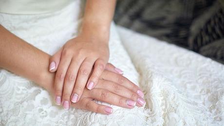 bridal-nails-french-manicure-45_18 Unghii de mireasa manichiura frantuzeasca