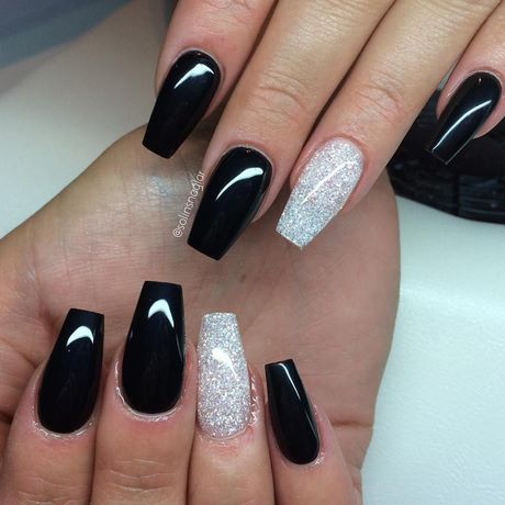 cute-black-acrylic-nails-85_3 Drăguț unghii acrilice negre