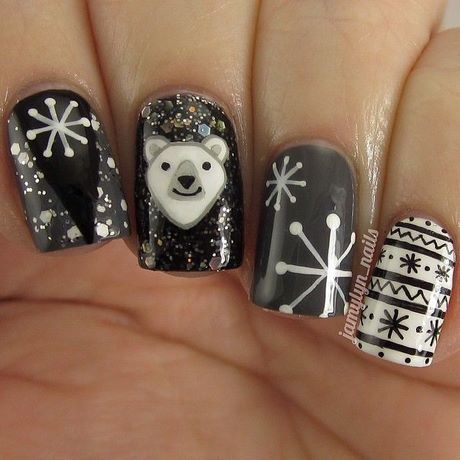 fun-winter-nail-designs-13_15 Modele distractive de unghii de iarnă