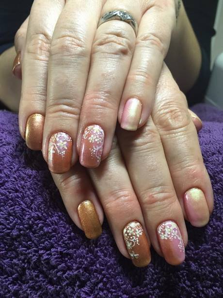 mother-of-the-bride-nails-18_14 Mama unghiilor miresei