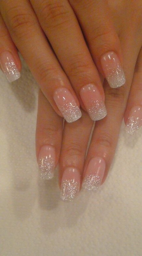 simple-wedding-nails-46_18 Unghii simple de nunta