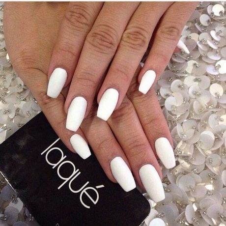 white-acrylic-nails-matte-86_7 Unghii acrilice albe mat