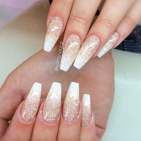 white-and-gold-acrylic-nails-67_5 Unghii acrilice albe și aurii