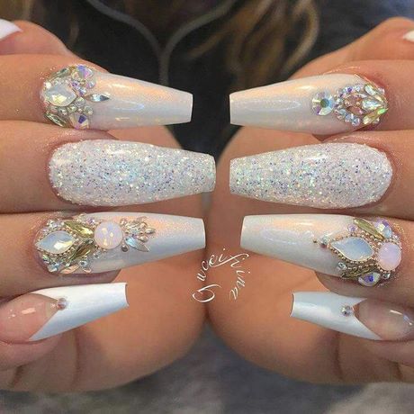 white-bridal-nails-42_5 Unghii albe de mireasă