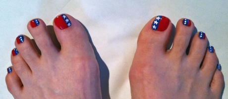 4th-of-july-pedicure-designs-95 4 iulie pedichiură modele