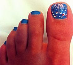 4th-of-july-pedicure-designs-95_6 4 iulie pedichiură modele