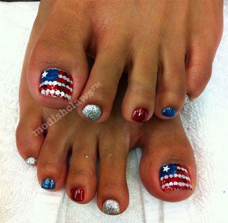 4th-of-july-toe-nail-art-ideas-58_2 4 iulie toe nail art Idei