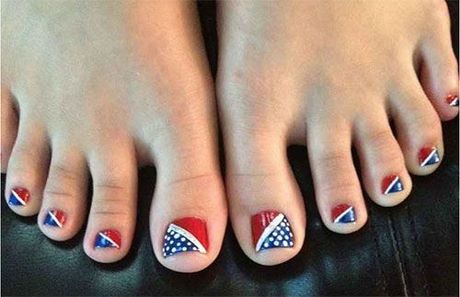 4th-of-july-toe-nail-art-ideas-58_6 4 iulie toe nail art Idei