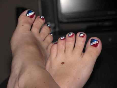 4th-of-july-toe-nails-ideas-23_10 4 iulie toe cuie idei