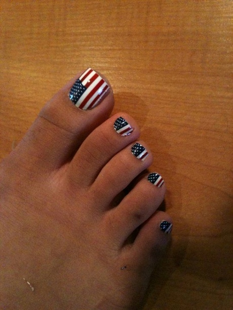 4th-of-july-toe-nails-46_8 4 iulie unghiile de la picioare