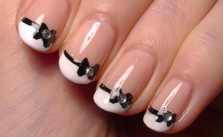beautiful-nail-art-designs-for-short-nails-98_12 Modele frumoase de unghii pentru unghii scurte