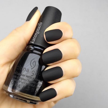 black-nail-polish-on-short-nails-19_11 Lac de unghii negru pe unghii scurte
