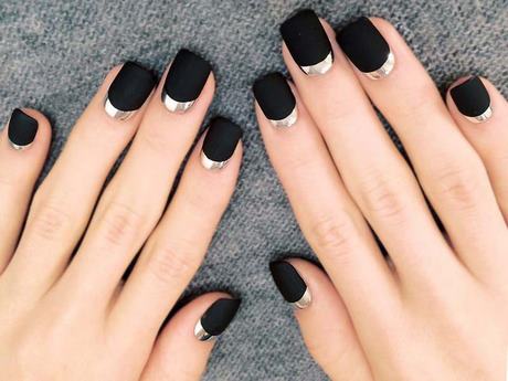 black-nail-polish-on-short-nails-19_17 Lac de unghii negru pe unghii scurte