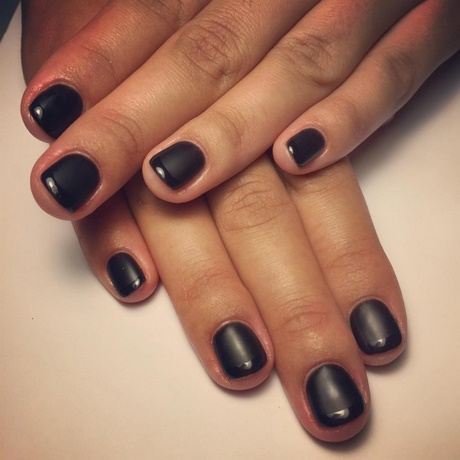 black-nail-polish-on-short-nails-19_3 Lac de unghii negru pe unghii scurte