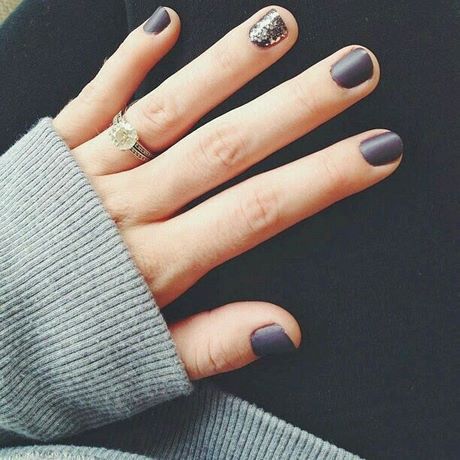 black-nail-polish-on-short-nails-19_4 Lac de unghii negru pe unghii scurte