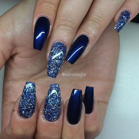 blue-and-white-acrylic-nails-62_9 Unghii acrilice albastre și albe