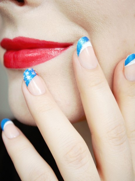 easy-red-white-and-blue-nails-00_14 Ușor roșu alb și albastru cuie