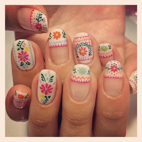 floral-nailart-19_10 Flori nailart