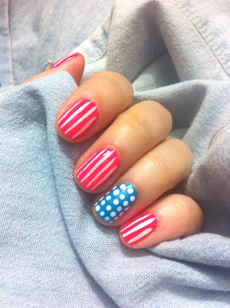 fourth-of-july-nails-simple-40 A patra iulie unghiile simple
