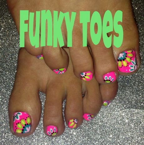 funky-toe-nail-art-17_18 Funky deget de la picior unghii